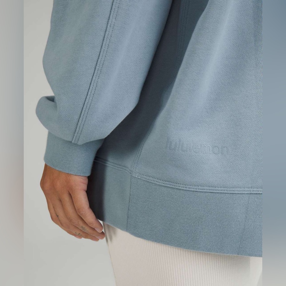 SOLD Lululemon Perfectly Oversized Crew *Graphic in Chambray Size 12 / 14 - Picture 4 of 9